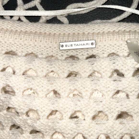 Elie Tahari Ivory Wool Cashmere Fringe Poncho Top M/L - Picture 4 of 7